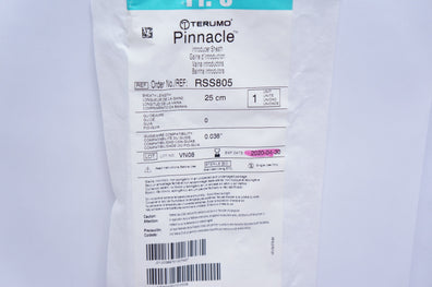 Terumo RSS805 Pinnacle Introducer Sheath Fr. 8, 25 cm x 0.038 inch (x)